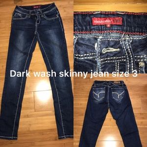 Dark wash skinny jean size 3 women